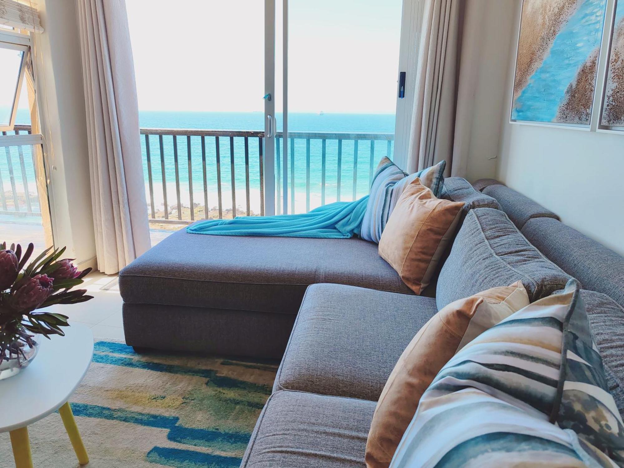 Apartment Ocean Breakaway - Power Back Up, 2 Adults & 3 Kids Only,