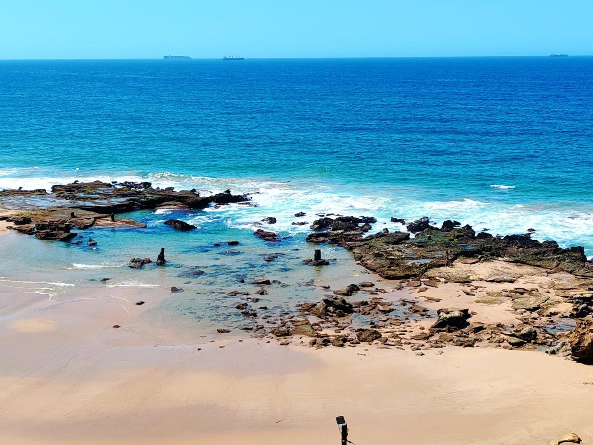 Apartment Ocean Breakaway - Power Back Up, 2 Adults & 3 Kids Only, Umdloti