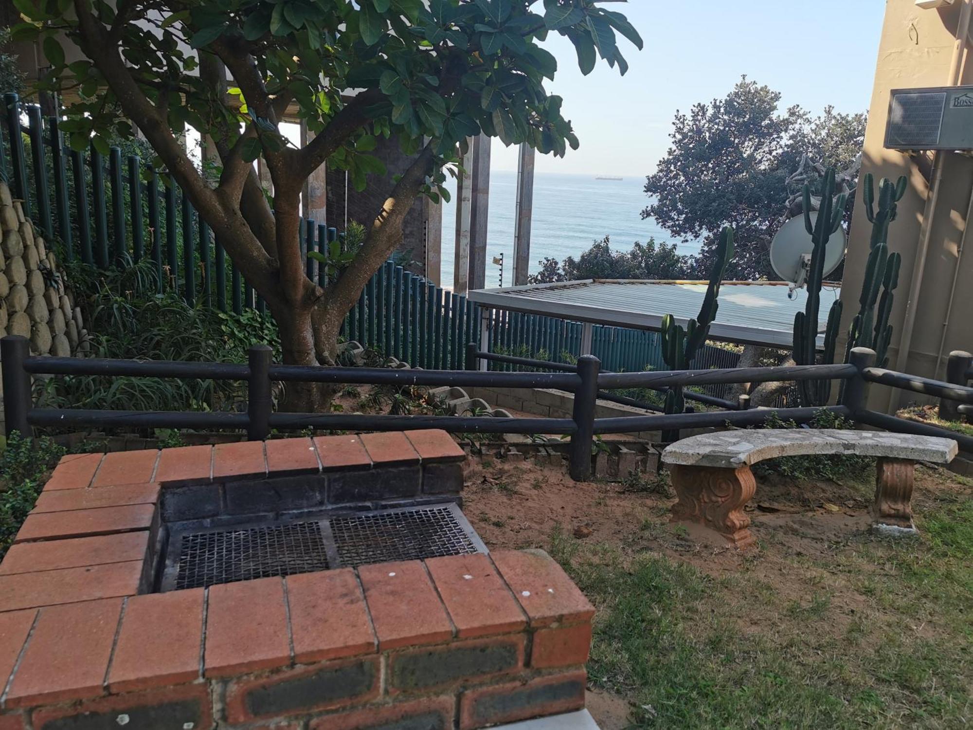Ocean Breakaway - Power Back Up, 2 Adults & 3 Kids Only, Apartment Umdloti